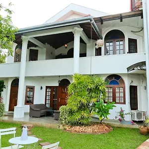 Maria ** Negombo