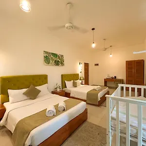 J Leaf By Blue Bird *** Negombo