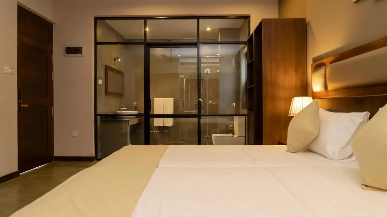 Woodgrove Cabanas Negombo 3*,