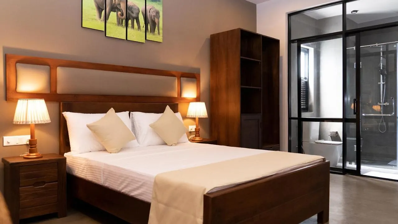 Woodgrove Cabanas Negombo