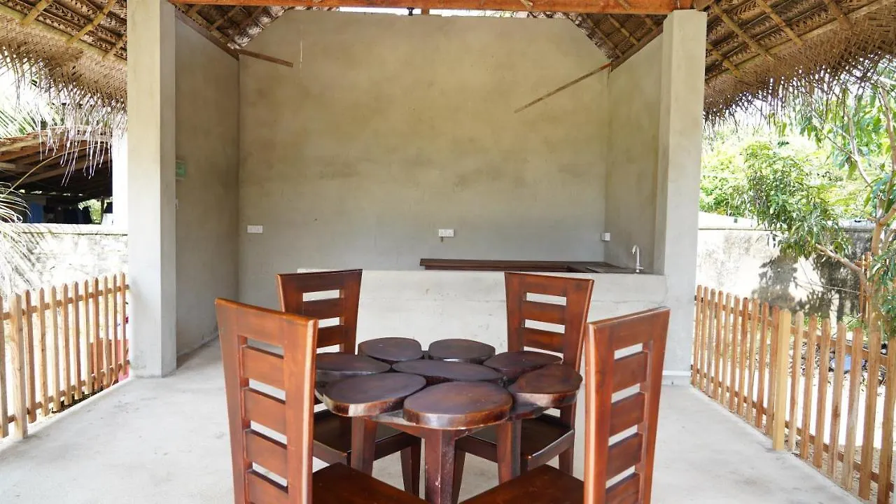 *** Hotel Woodgrove Cabanas Negombo Sri Lanka